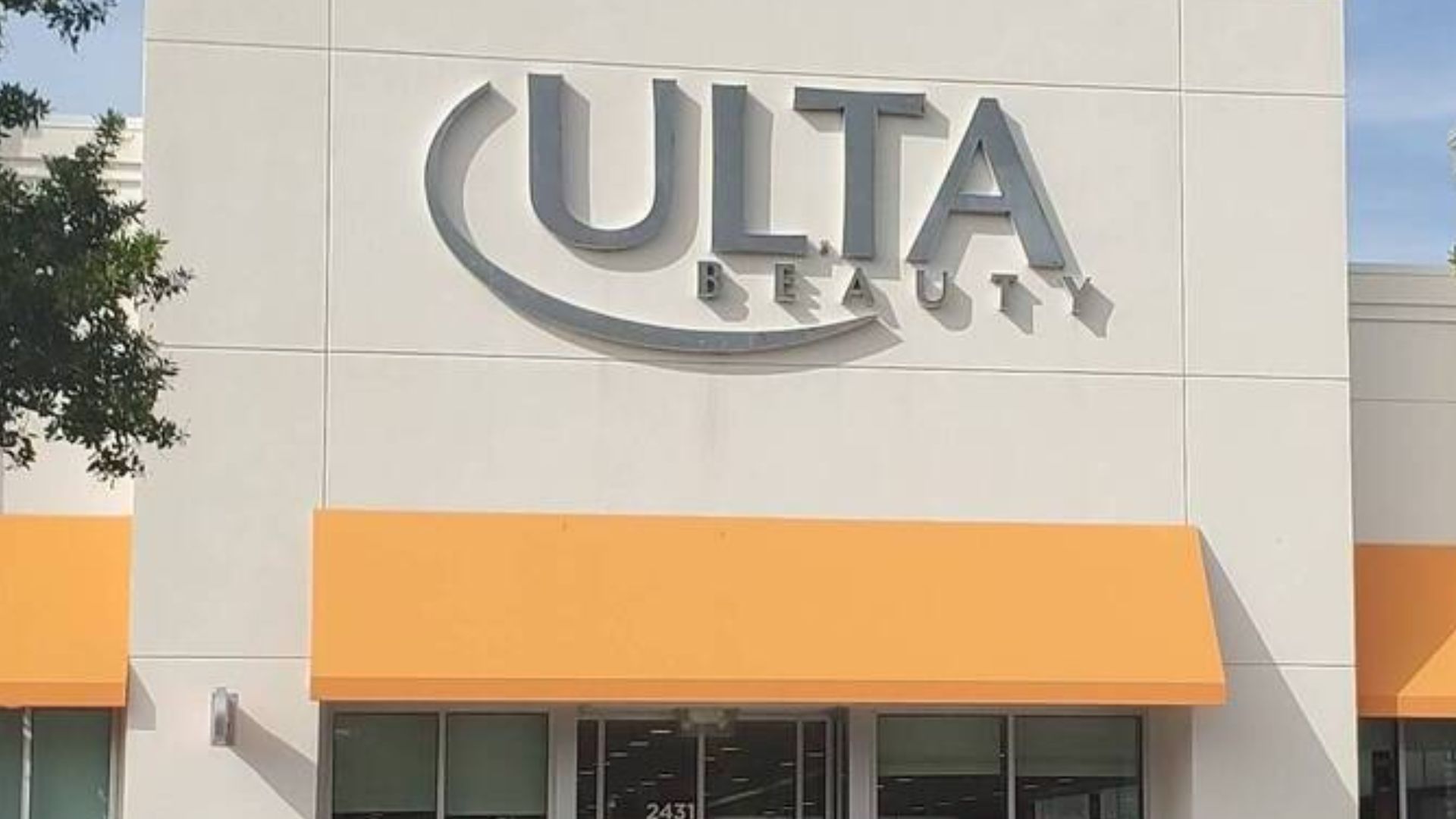 Coral Springs police solve a months-old cold case by identifying a suspect in a high-value perfume theft